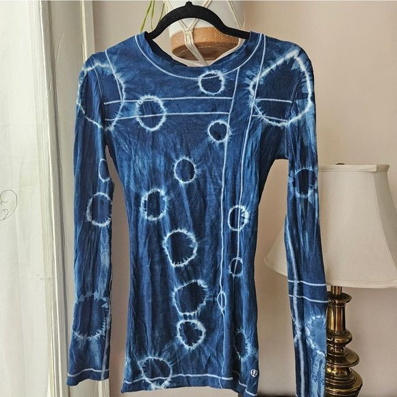 5 held- Rare VITASEA Lululemon Promenade long sleeve T shirts hip length - Picture 5 of 13